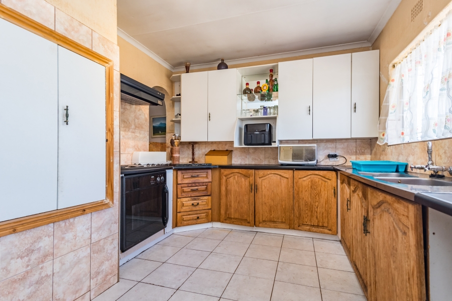 3 Bedroom Property for Sale in Wilro Park Gauteng