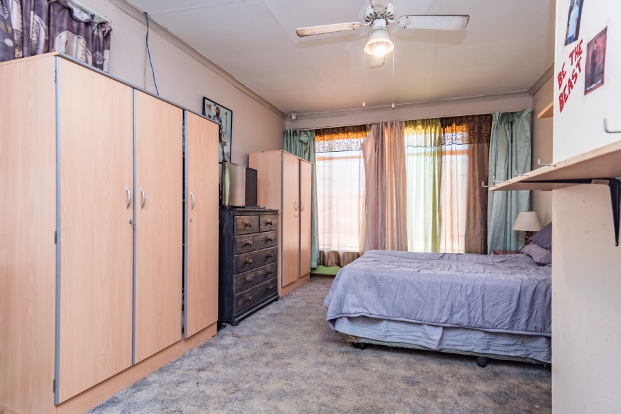 3 Bedroom Property for Sale in Wilro Park Gauteng