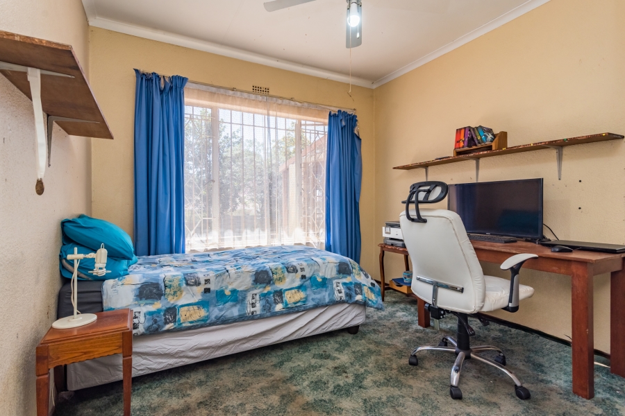 3 Bedroom Property for Sale in Wilro Park Gauteng