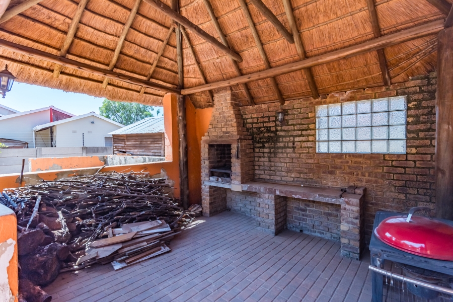 3 Bedroom Property for Sale in Wilro Park Gauteng