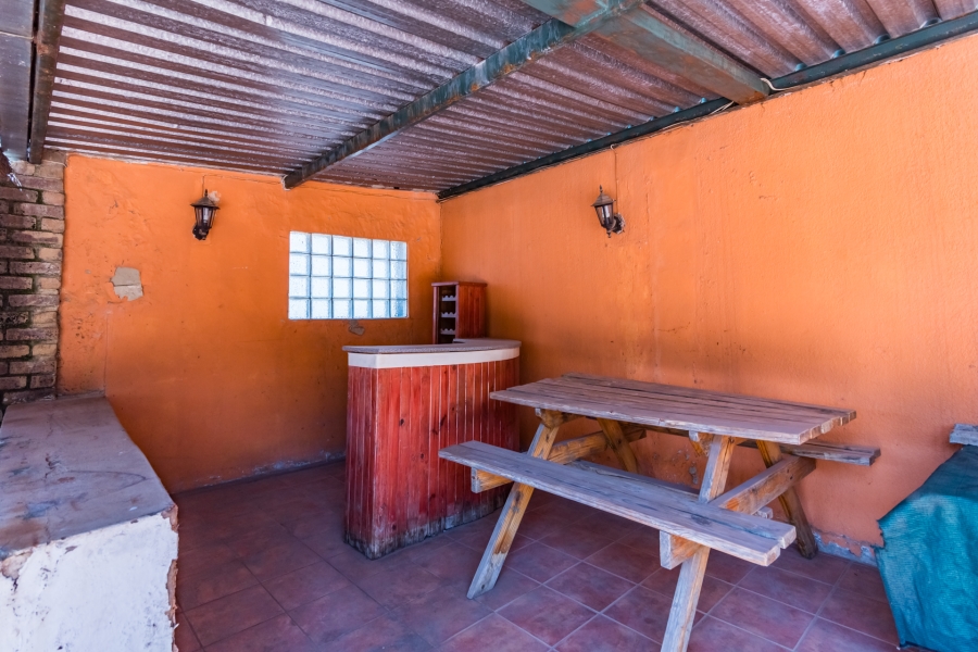 3 Bedroom Property for Sale in Wilro Park Gauteng