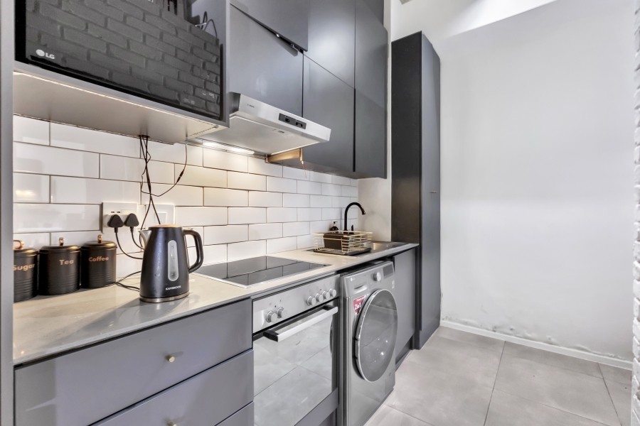 1 Bedroom Property for Sale in Sandown Gauteng