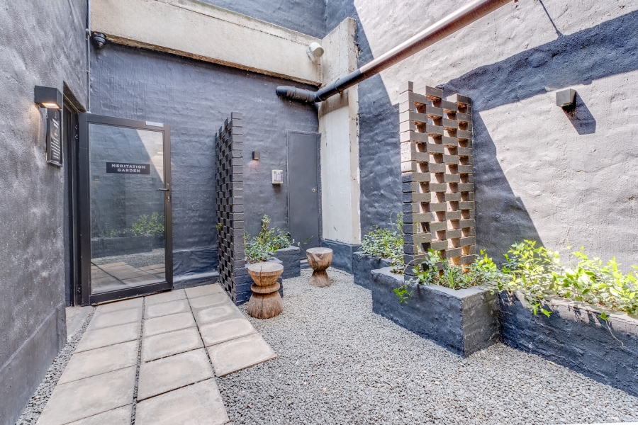 1 Bedroom Property for Sale in Sandown Gauteng
