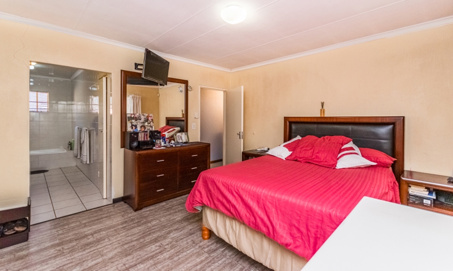 3 Bedroom Property for Sale in Florida Gauteng