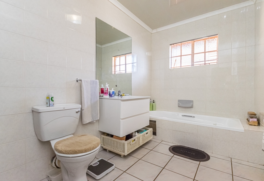 3 Bedroom Property for Sale in Florida Gauteng