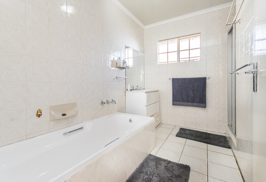 3 Bedroom Property for Sale in Florida Gauteng