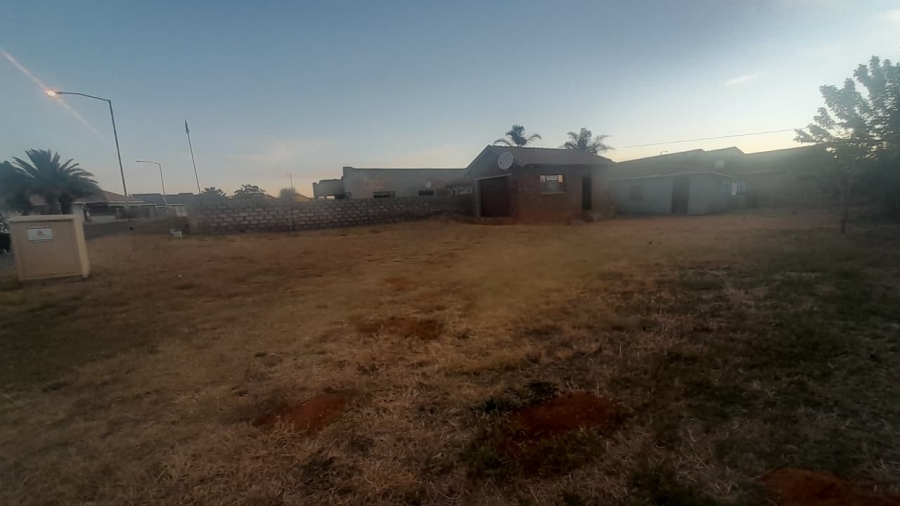 0 Bedroom Property for Sale in Mackenzieville Gauteng