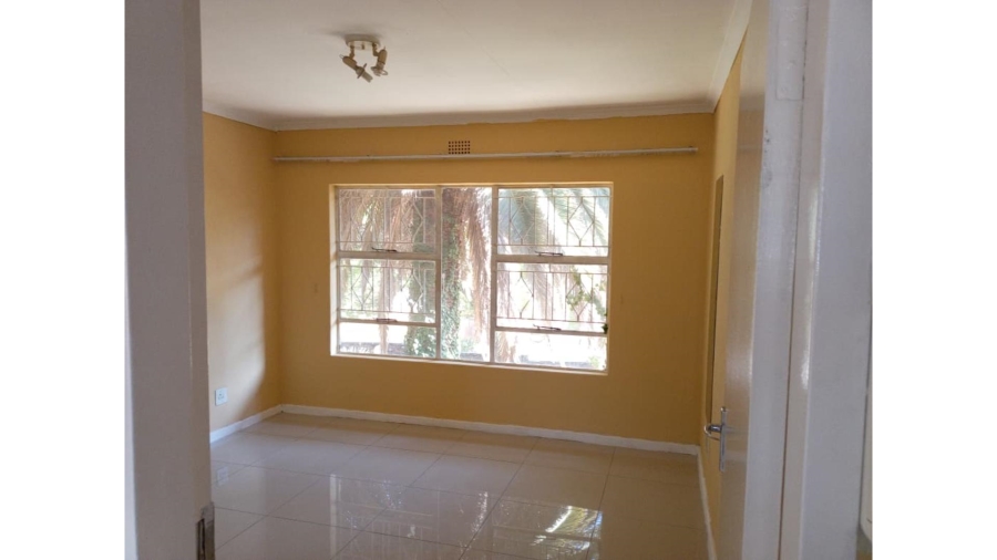 2 Bedroom Property for Sale in Buccleuch Gauteng