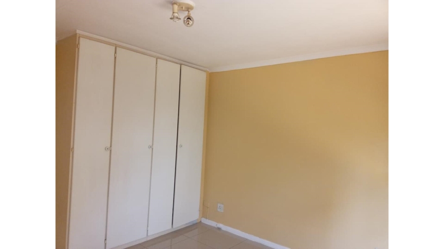 2 Bedroom Property for Sale in Buccleuch Gauteng
