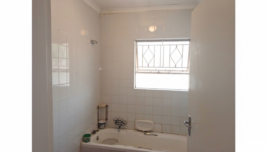 2 Bedroom Property for Sale in Buccleuch Gauteng