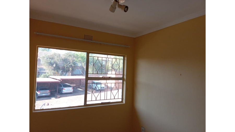 2 Bedroom Property for Sale in Buccleuch Gauteng