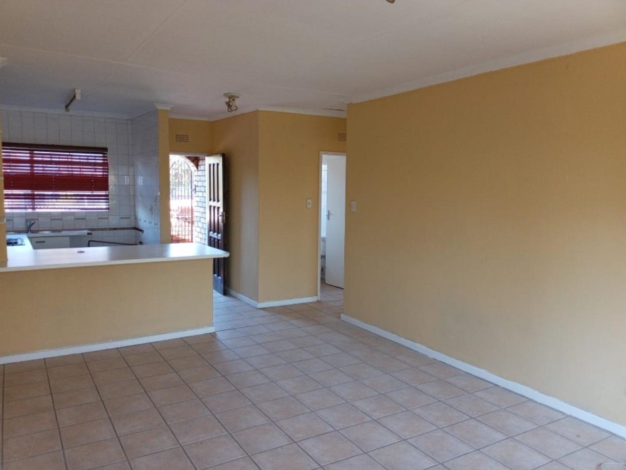 2 Bedroom Property for Sale in Buccleuch Gauteng