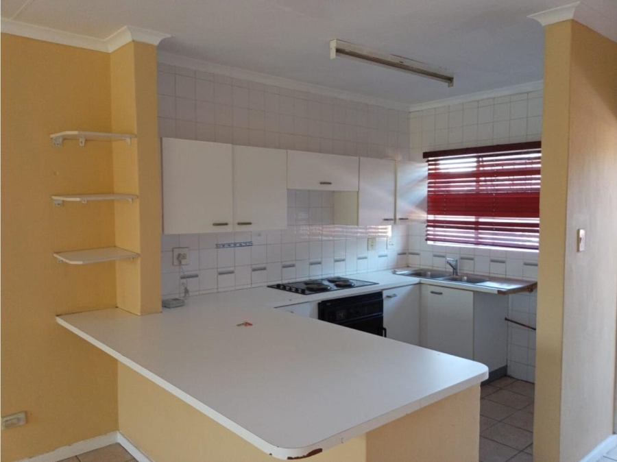 2 Bedroom Property for Sale in Buccleuch Gauteng