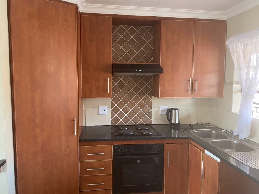 2 Bedroom Property for Sale in Magalieskruin Gauteng