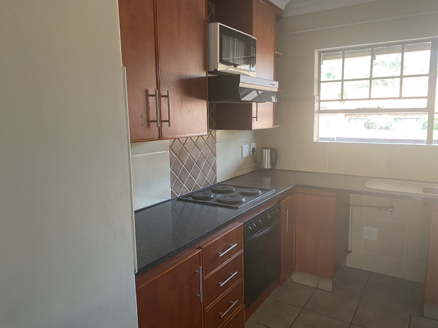 2 Bedroom Property for Sale in Magalieskruin Gauteng
