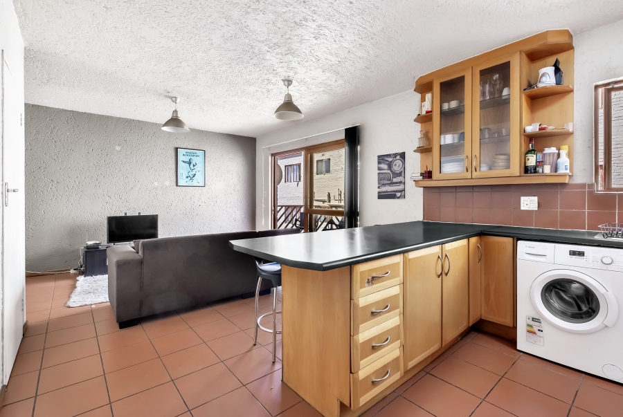 2 Bedroom Property for Sale in Westdene Gauteng