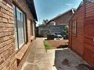 2 Bedroom Property for Sale in The Orchards Gauteng