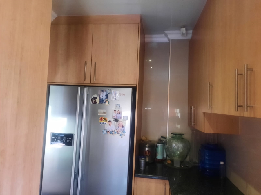 4 Bedroom Property for Sale in Falcon Ridge Gauteng