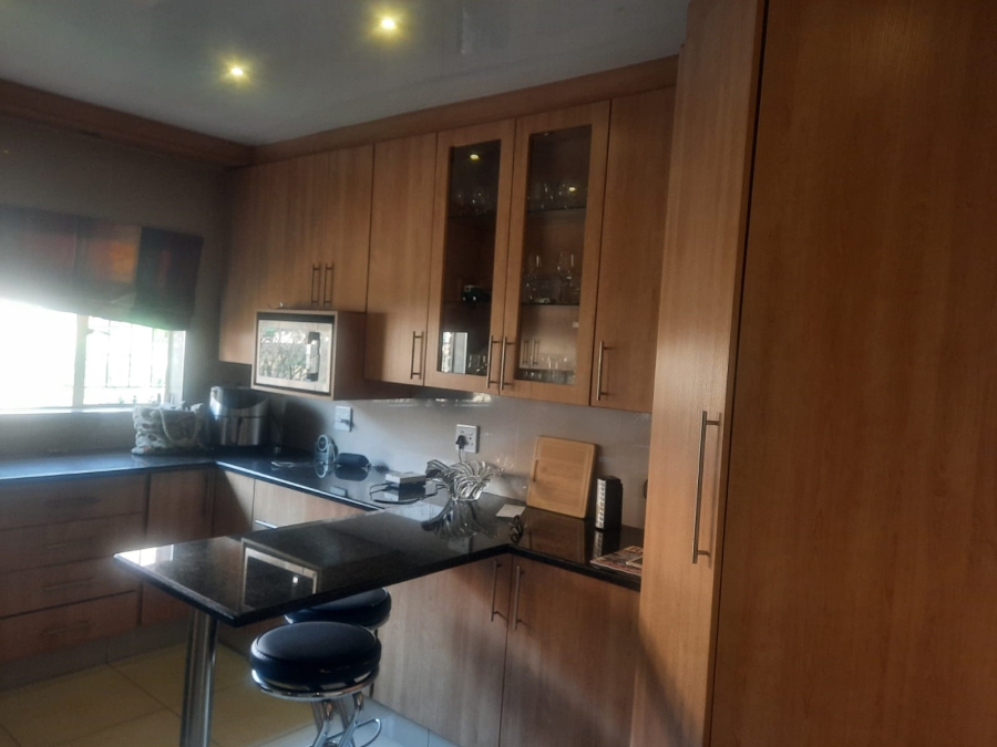 4 Bedroom Property for Sale in Falcon Ridge Gauteng