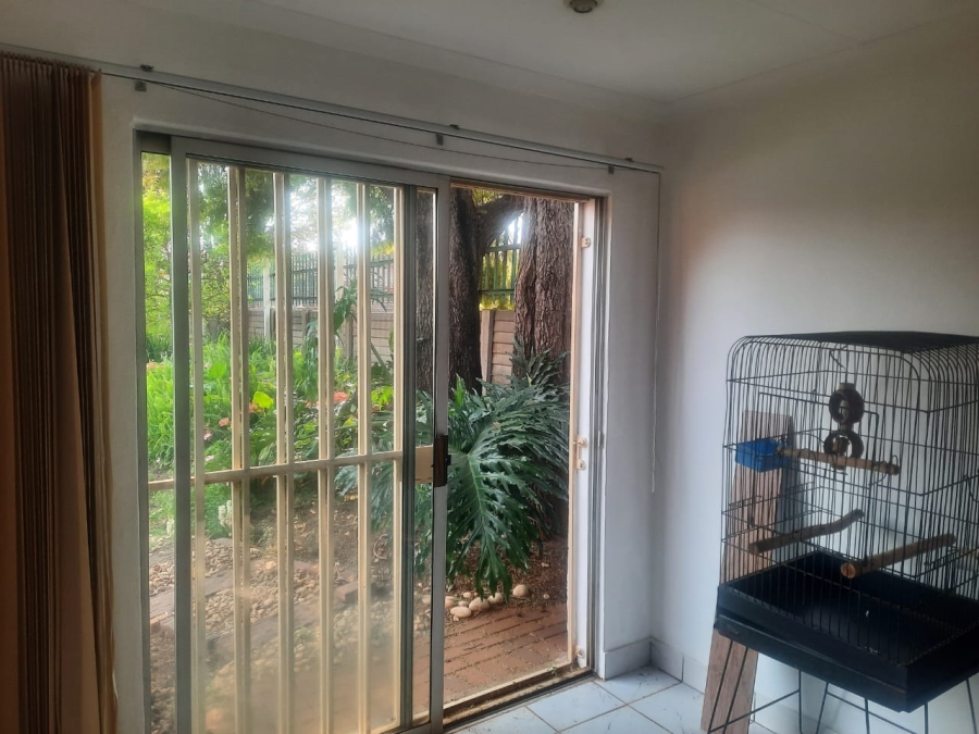 4 Bedroom Property for Sale in Falcon Ridge Gauteng
