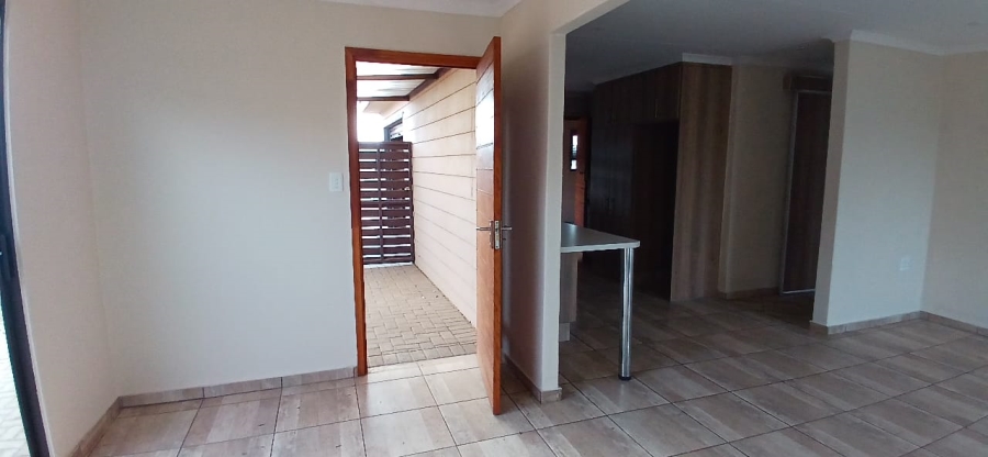To Let 2 Bedroom Property for Rent in Henley on Klip Gauteng