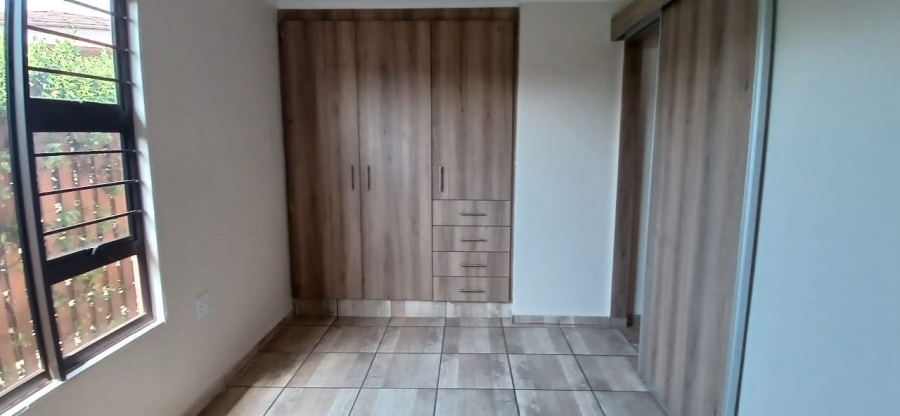 To Let 2 Bedroom Property for Rent in Henley on Klip Gauteng