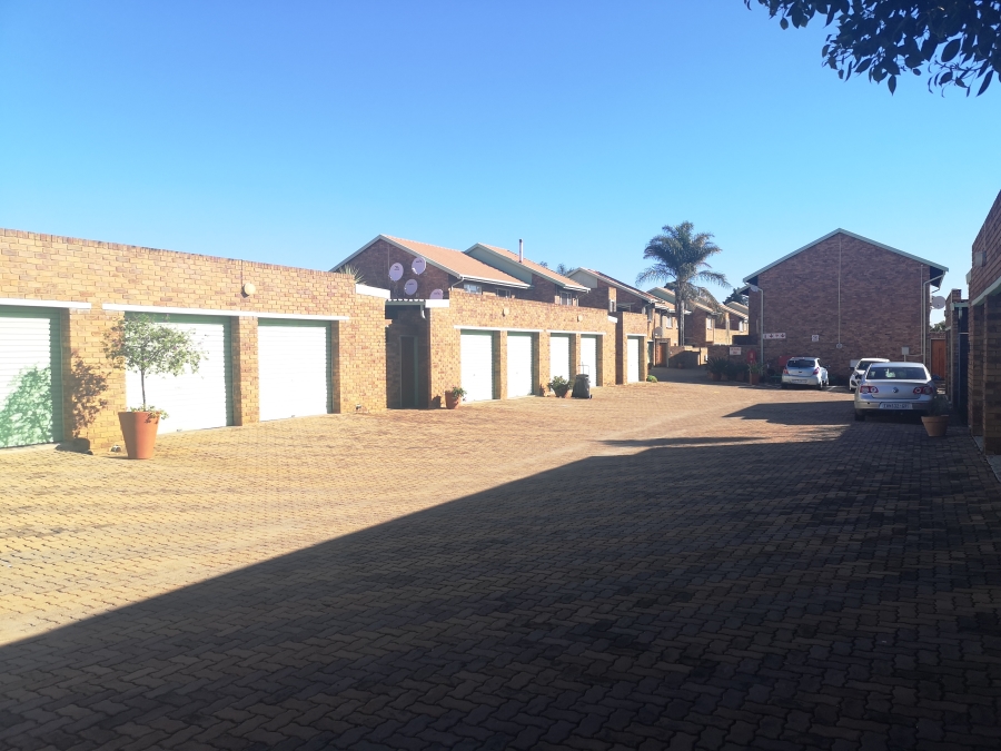 To Let 2 Bedroom Property for Rent in Terenure Gauteng