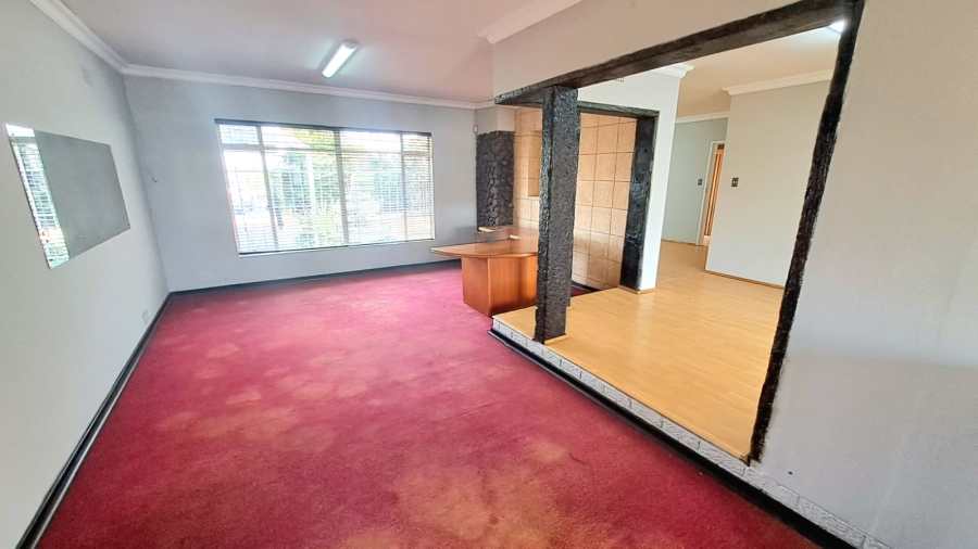 To Let 3 Bedroom Property for Rent in Risiville Gauteng