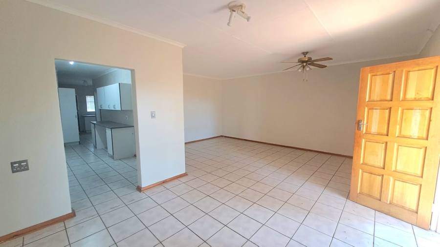 To Let 3 Bedroom Property for Rent in Risiville Gauteng