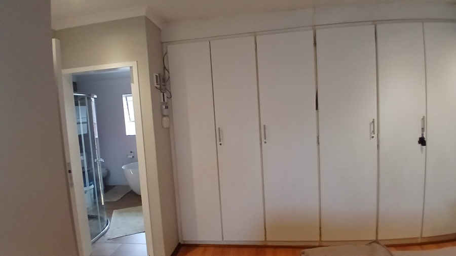 4 Bedroom Property for Sale in Highveld Gauteng