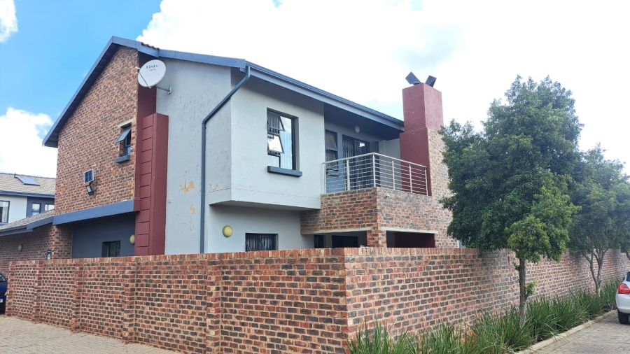 3 Bedroom Property for Sale in Doornpoort Gauteng