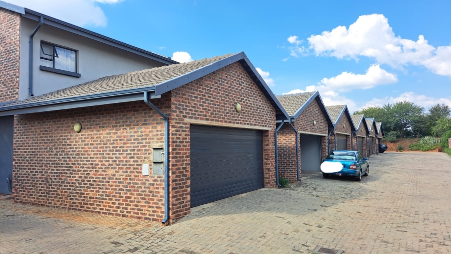 3 Bedroom Property for Sale in Doornpoort Gauteng