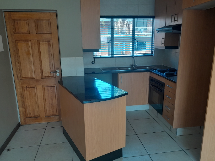 To Let 2 Bedroom Property for Rent in Kibler Park Gauteng
