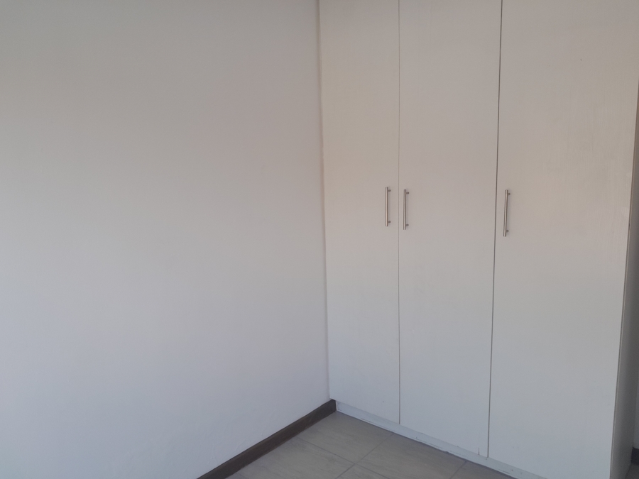 To Let 2 Bedroom Property for Rent in Kibler Park Gauteng