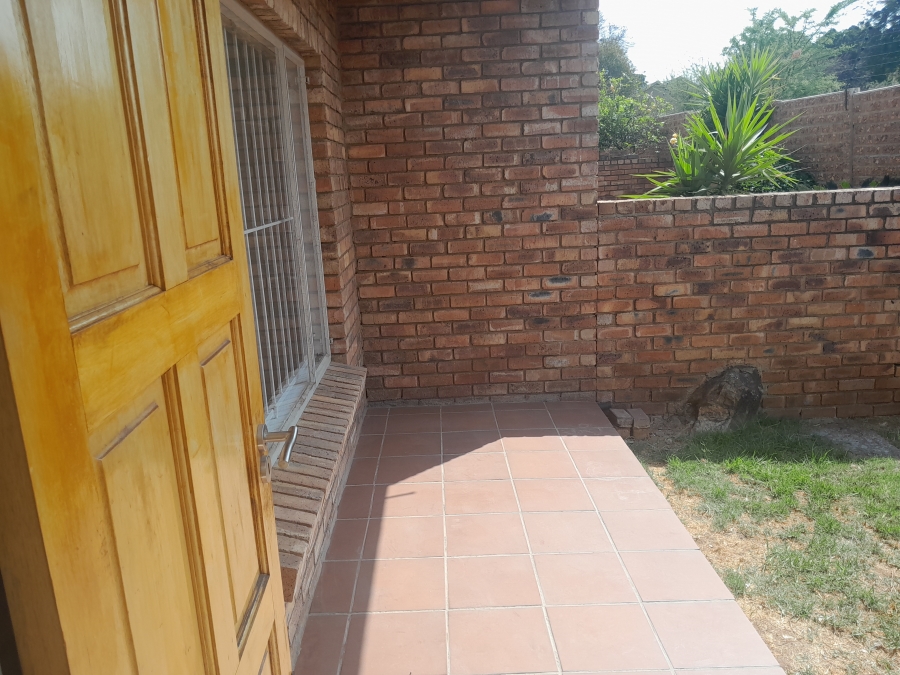 To Let 2 Bedroom Property for Rent in Kibler Park Gauteng