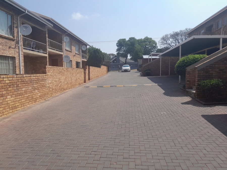To Let 2 Bedroom Property for Rent in Kibler Park Gauteng