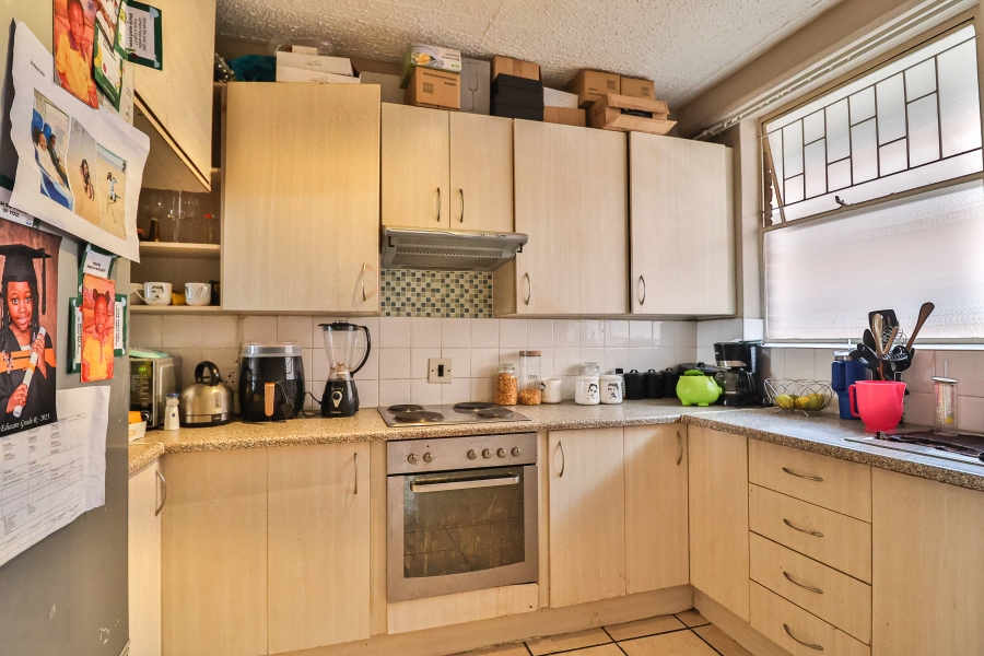 2 Bedroom Property for Sale in La Montagne Gauteng