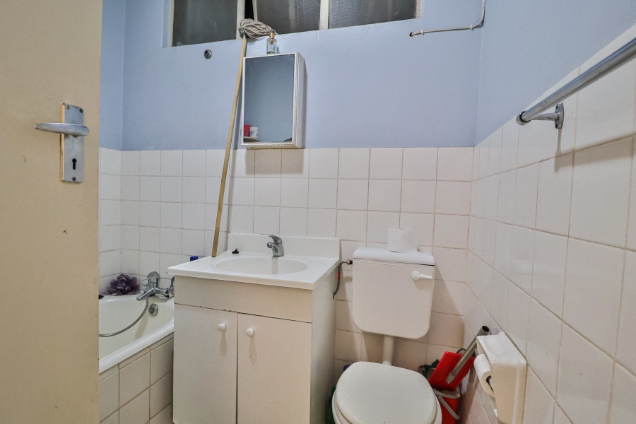 2 Bedroom Property for Sale in La Montagne Gauteng