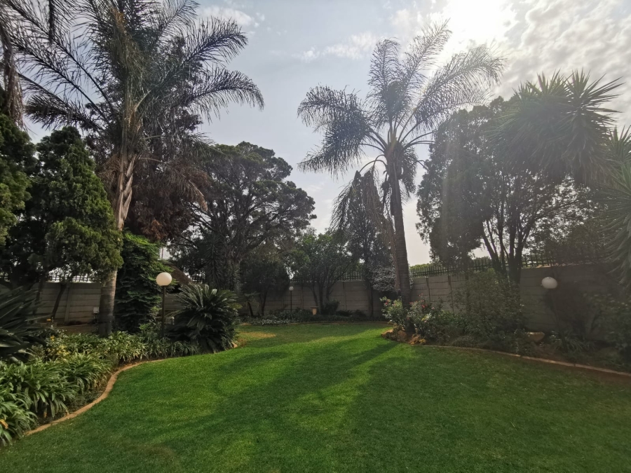 4 Bedroom Property for Sale in Brackenhurst Gauteng