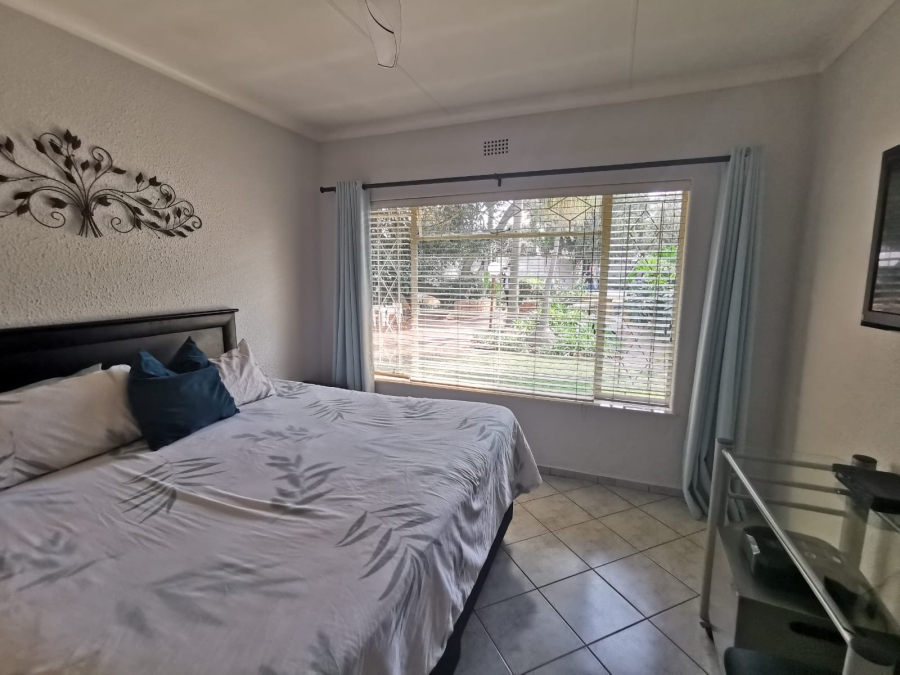 4 Bedroom Property for Sale in Brackenhurst Gauteng