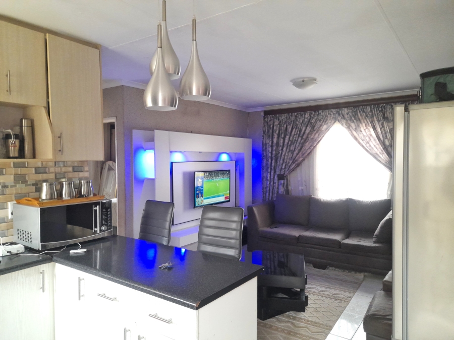 3 Bedroom Property for Sale in Windmill Park Gauteng