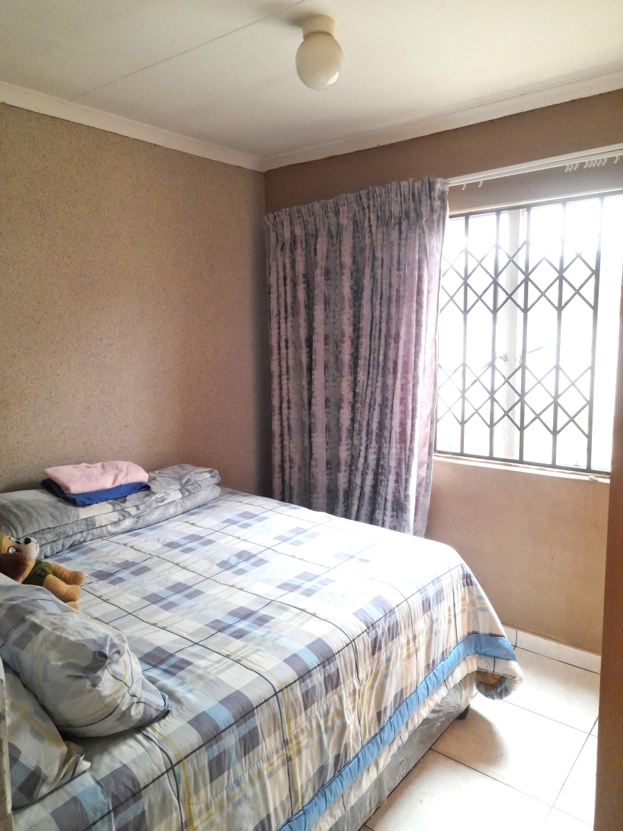 3 Bedroom Property for Sale in Windmill Park Gauteng