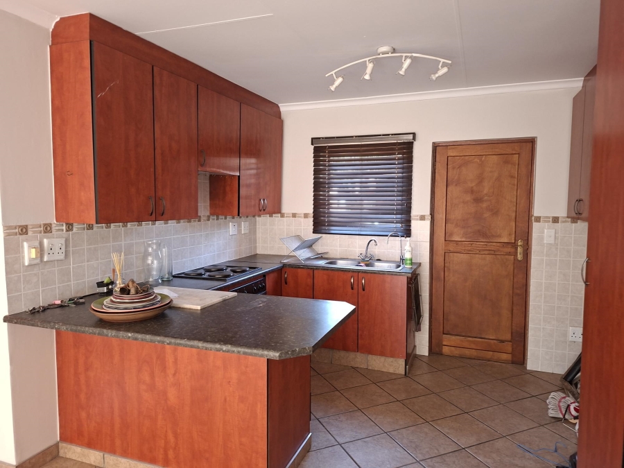 2 Bedroom Property for Sale in Montana Tuine Gauteng