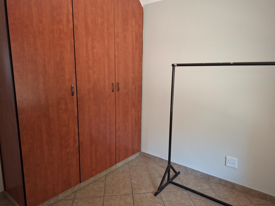 2 Bedroom Property for Sale in Montana Tuine Gauteng