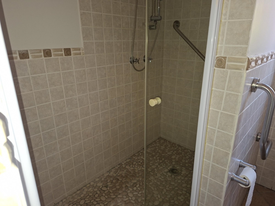 2 Bedroom Property for Sale in Montana Tuine Gauteng