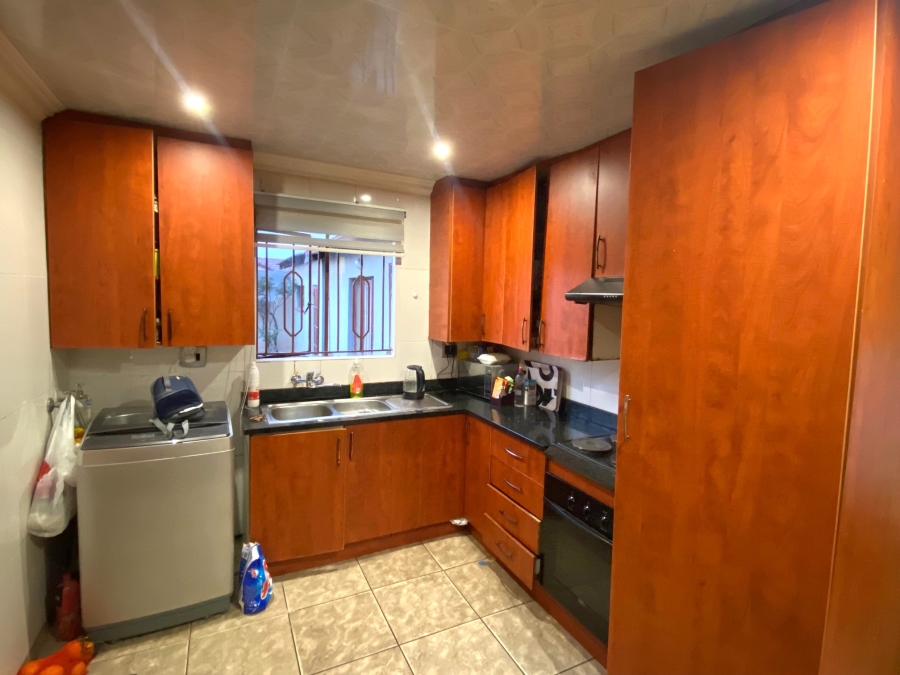 4 Bedroom Property for Sale in Dawn Park Gauteng