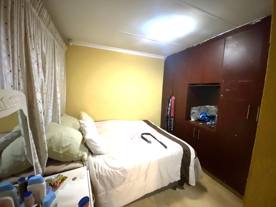4 Bedroom Property for Sale in Dawn Park Gauteng