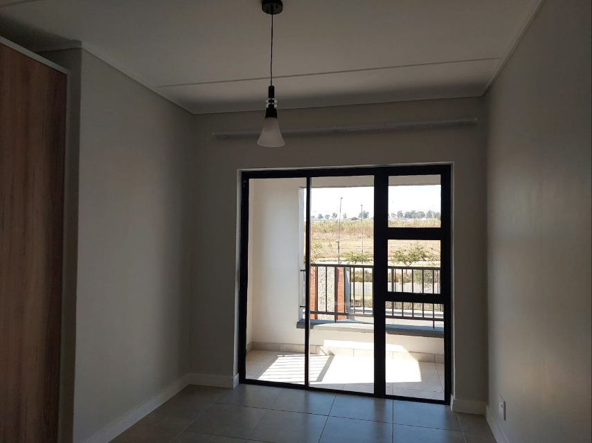 1 Bedroom Property for Sale in Waterfall Gauteng