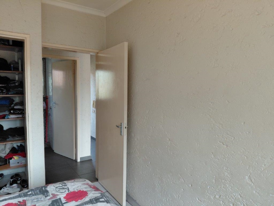 1 Bedroom Property for Sale in Observatory Gauteng