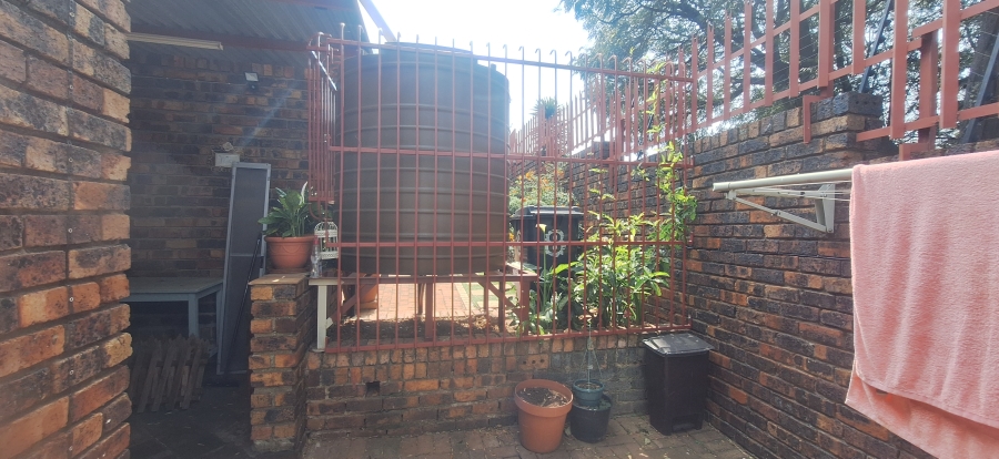 4 Bedroom Property for Sale in Rant En Dal Gauteng